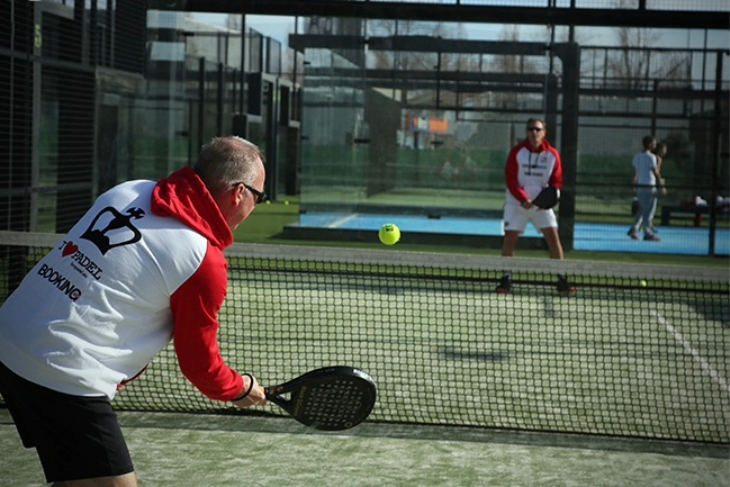 Paul van Oostveen, Padel Captain Coach, in action on court 7 at Padel Masnou Ocata Padel Club enjoying a sunny day in Barcelona, Spain.